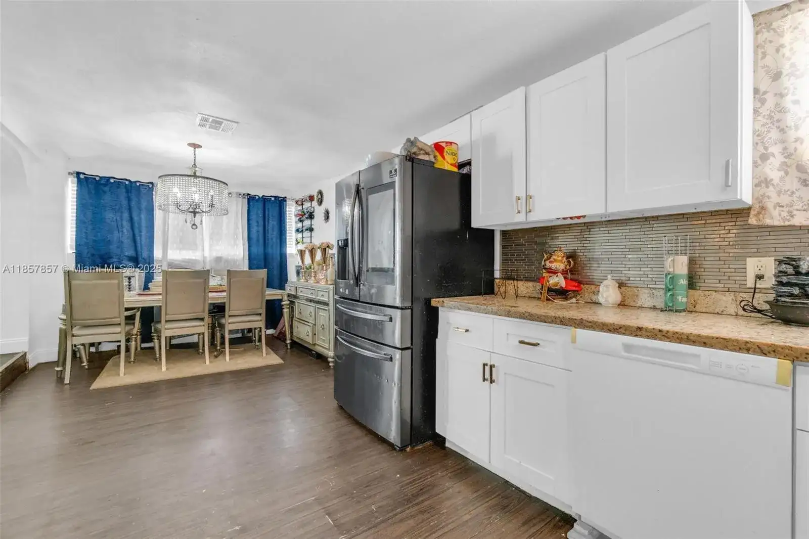 1675 NE 160th St, North Miami Beach FL 33162 photo 4