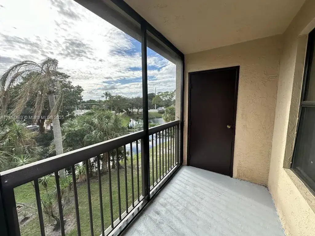 4541 W Mcnab Rd # 18, Pompano Beach FL 33069 photo 5