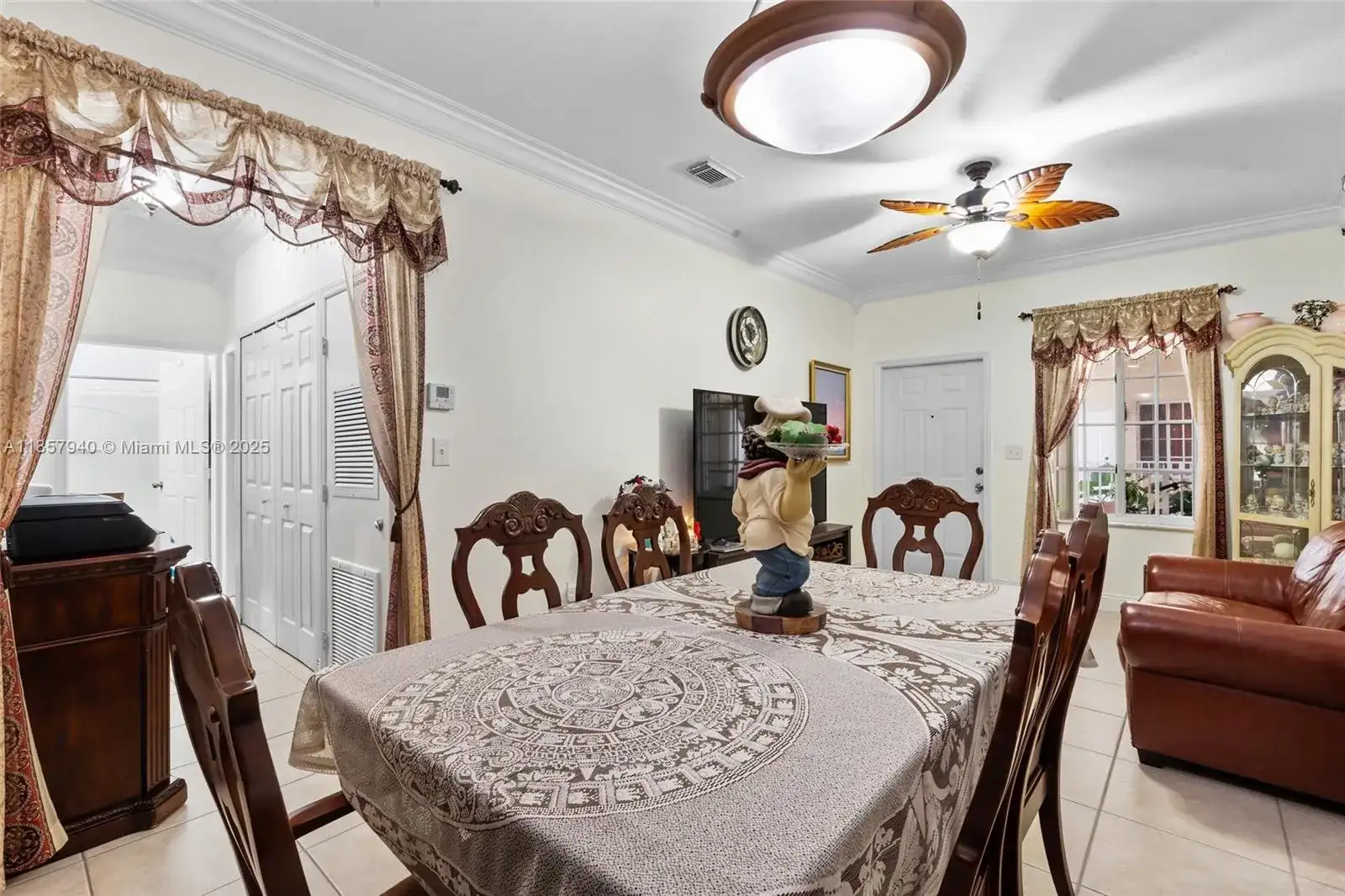 6900 NW 179th St # 1, Hialeah FL 33015 photo 4