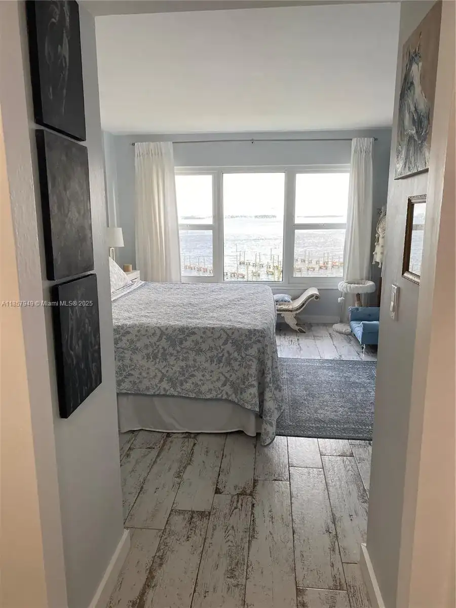 11111 Biscayne Blvd # 5D, Miami FL 33181 photo 3