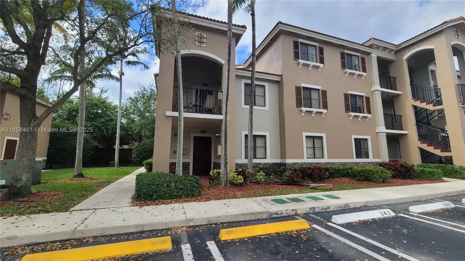 22731 SW 88th Pl # 101, Cutler Bay FL 33190 photo 2
