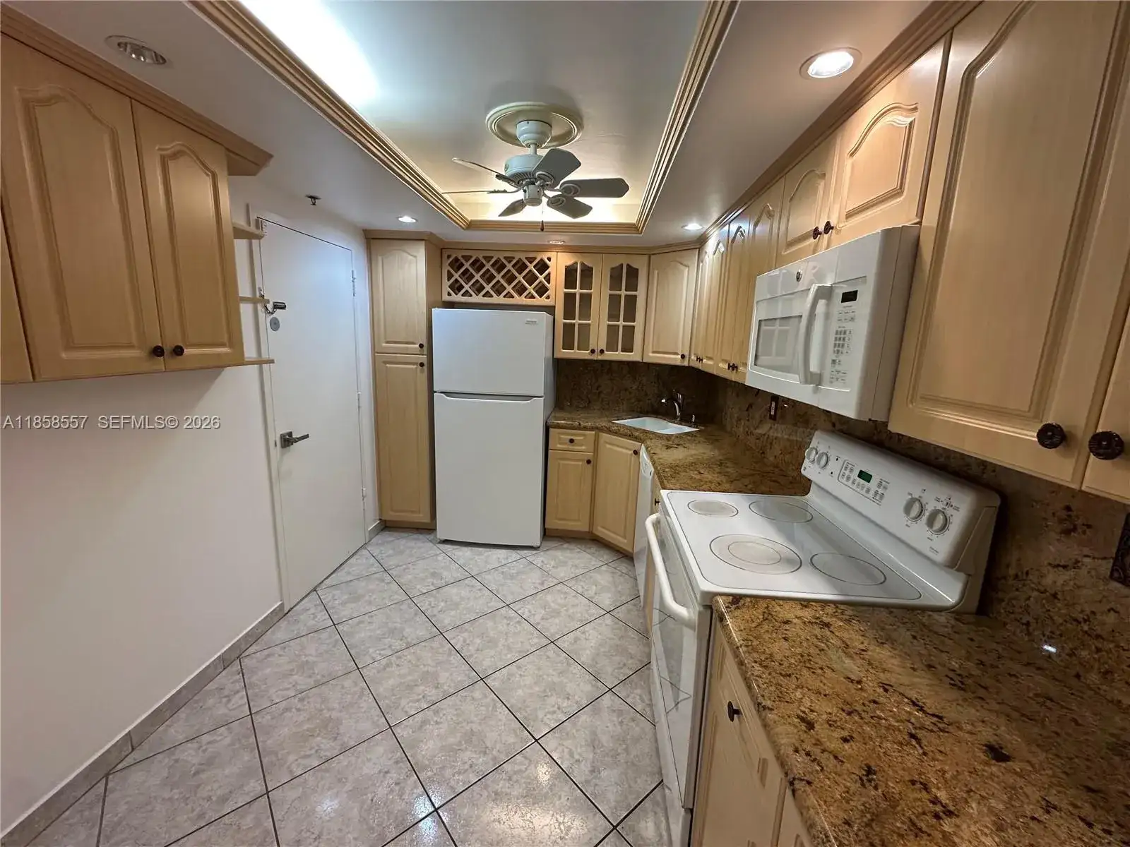 6039 Collins Ave # 505, Miami Beach FL 33140 photo 3