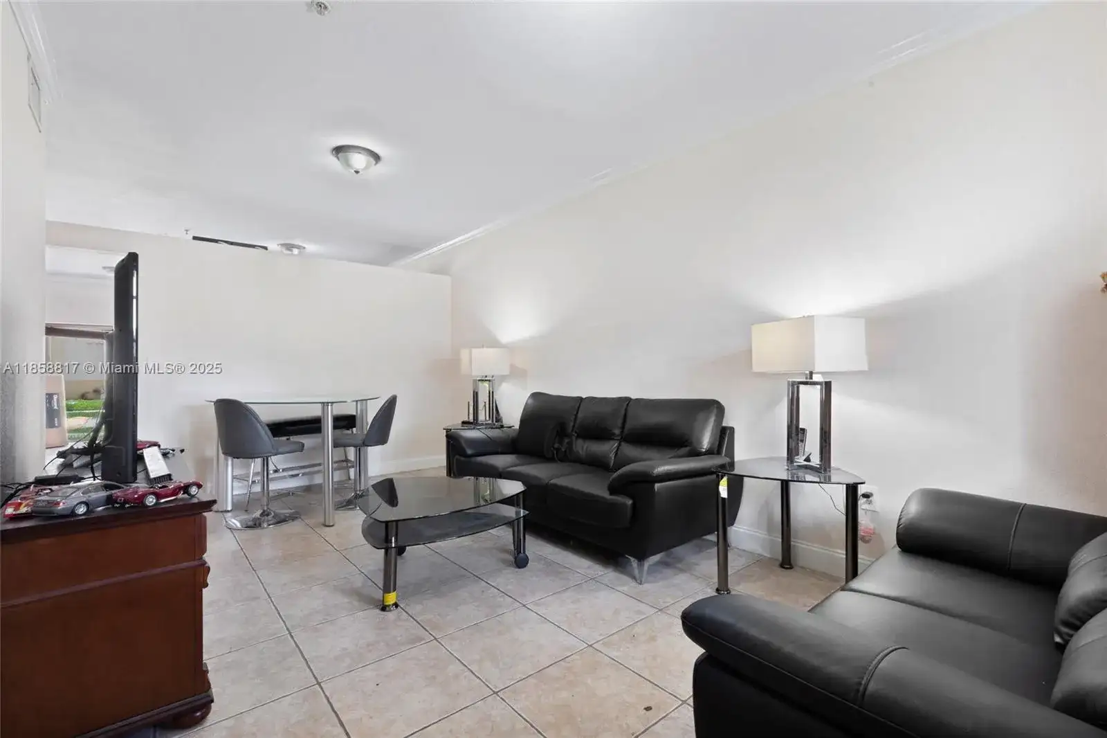 6930 NW 179th St # 8, Hialeah FL 33015 photo 3