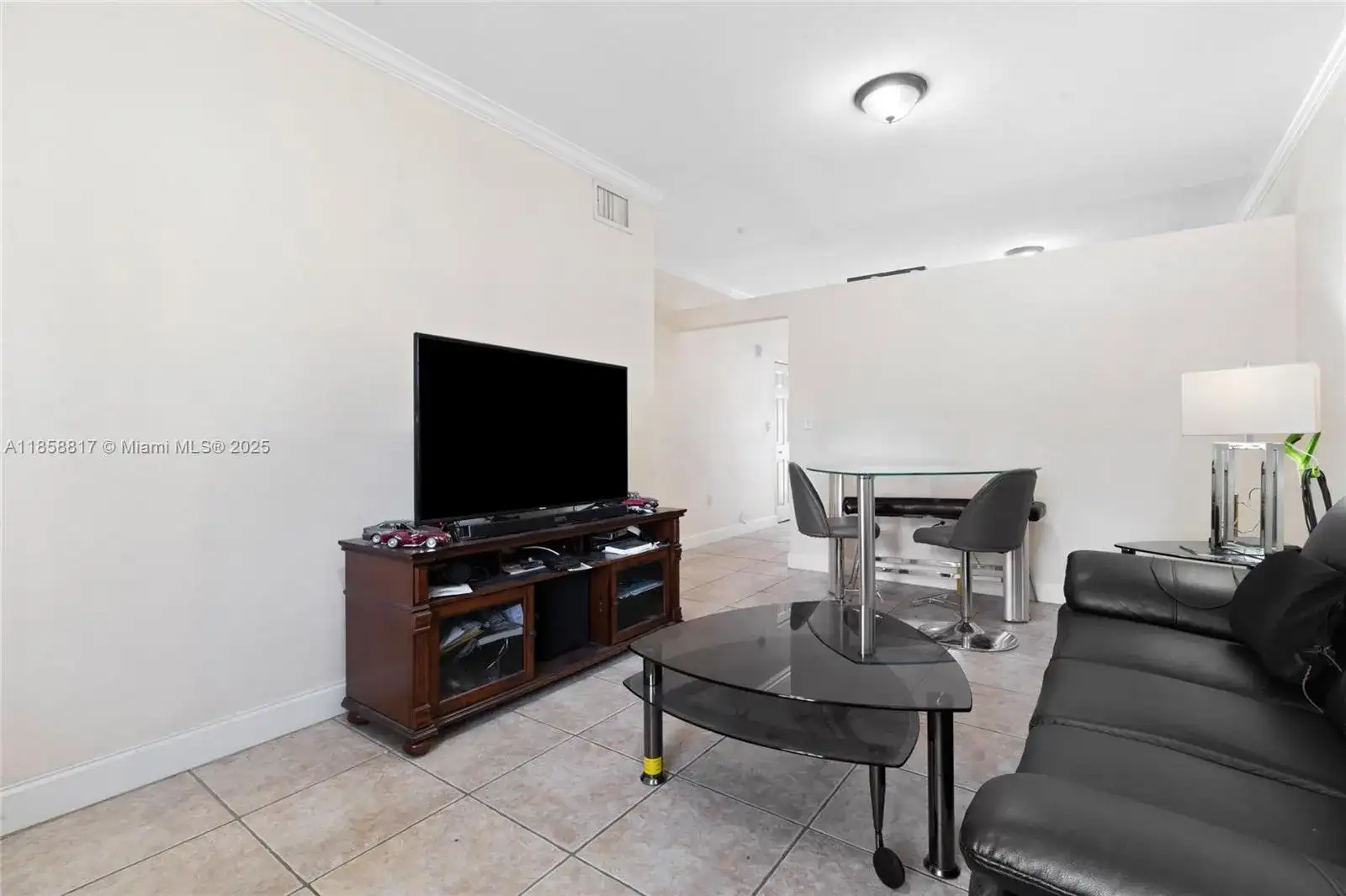 6930 NW 179th St # 8, Hialeah FL 33015 photo 4