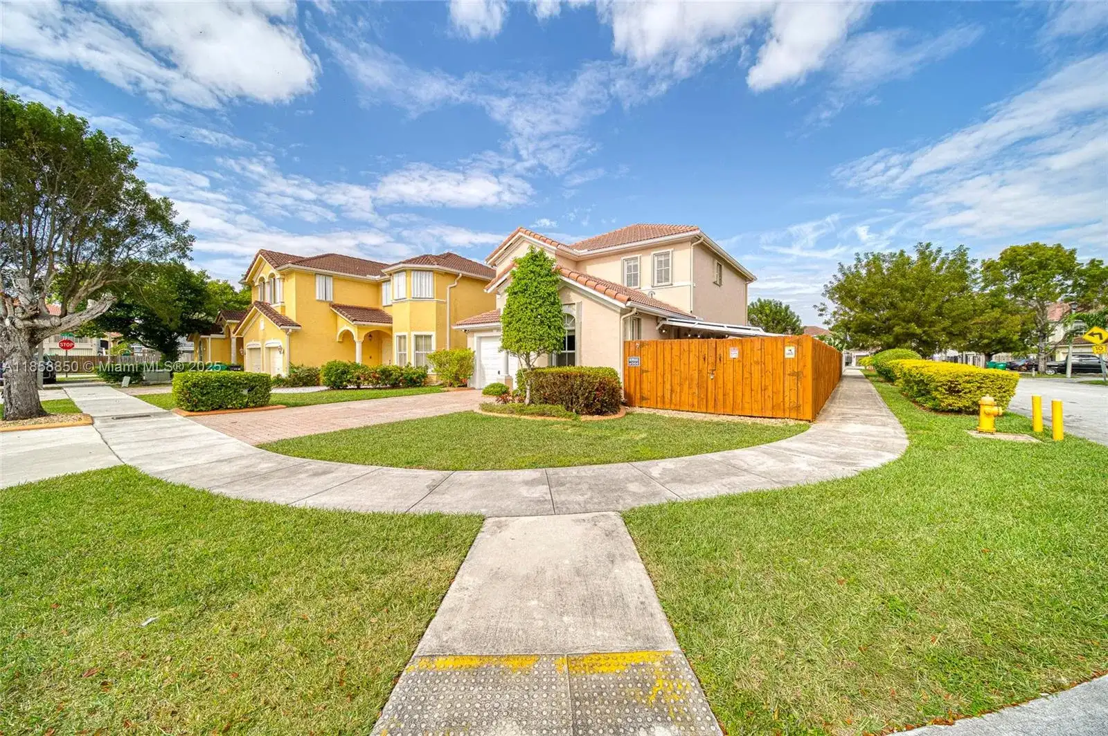 16403 SW 79th Ln # 16403, Miami FL 33193 photo 2