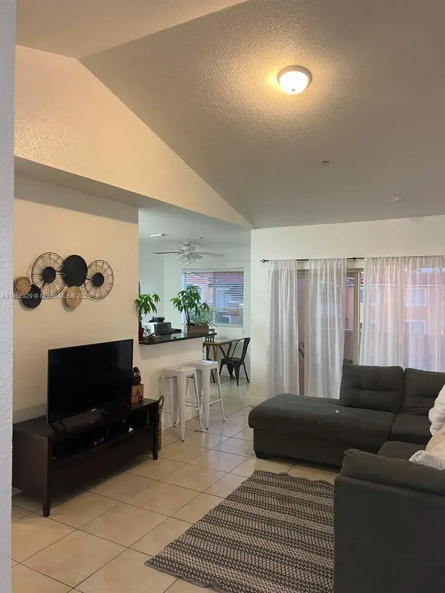 20930 SW 87th Ave # 303, Cutler Bay FL 33189 photo 3
