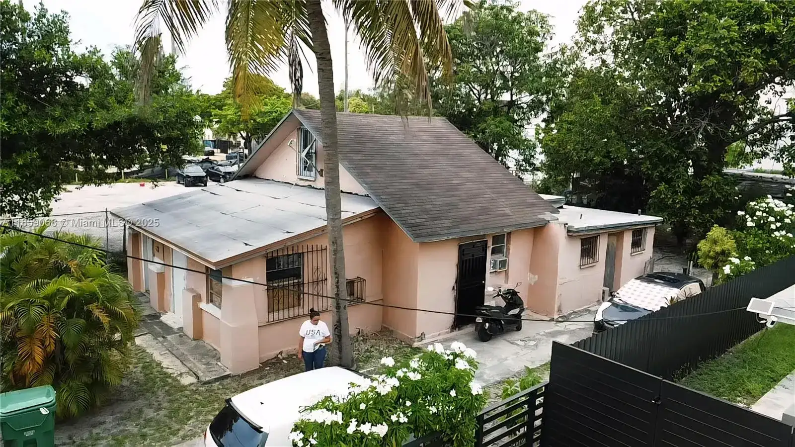 683 NW 30th St, Miami FL 33127 photo 4