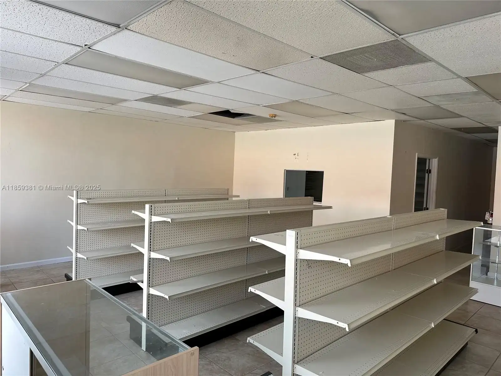 455 SW 17th Ave, Miami FL 33135 photo 4