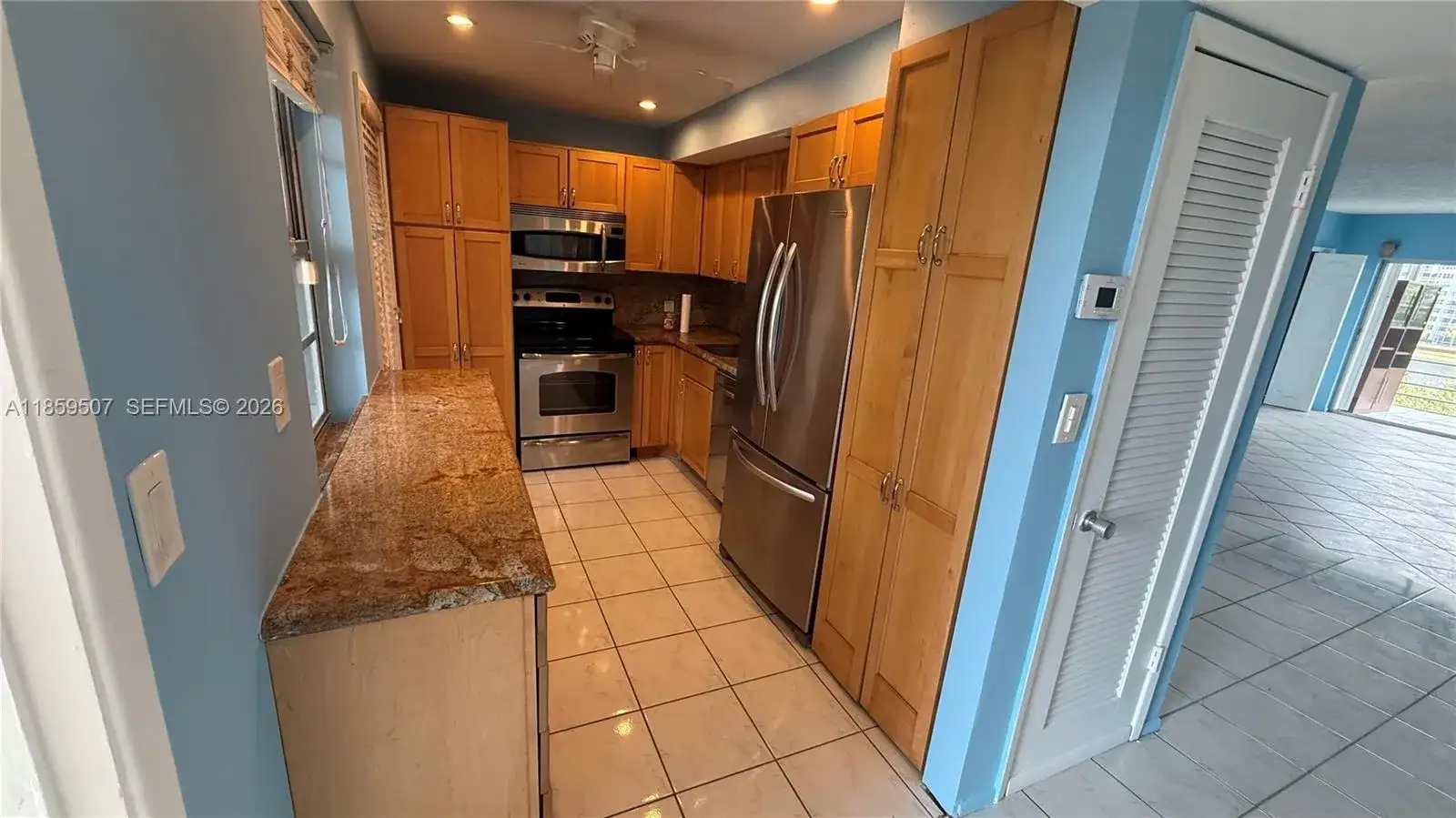 2671 S Course Dr # 403, Pompano Beach FL 33069 photo 2