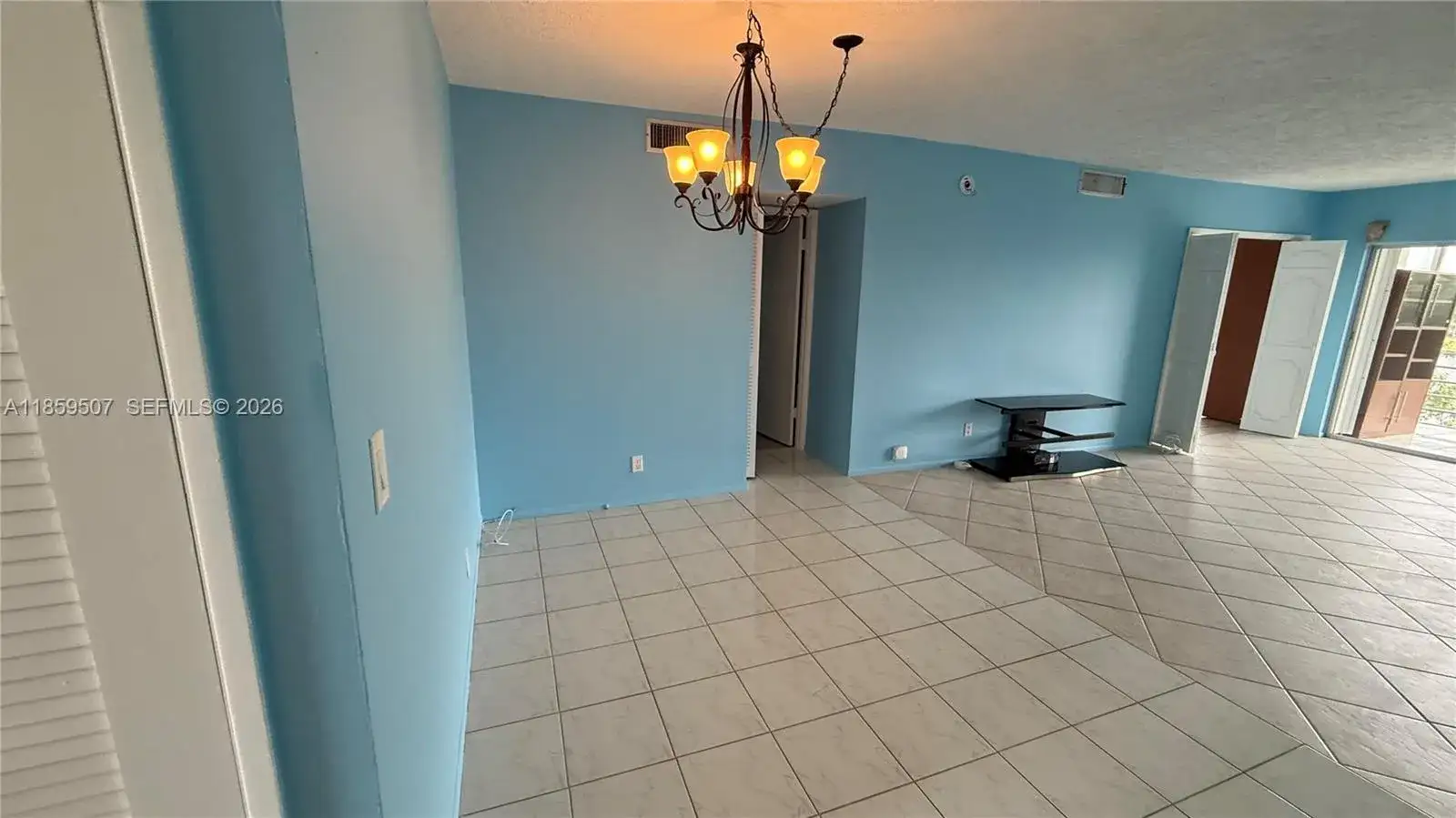 2671 S Course Dr # 403, Pompano Beach FL 33069 photo 5
