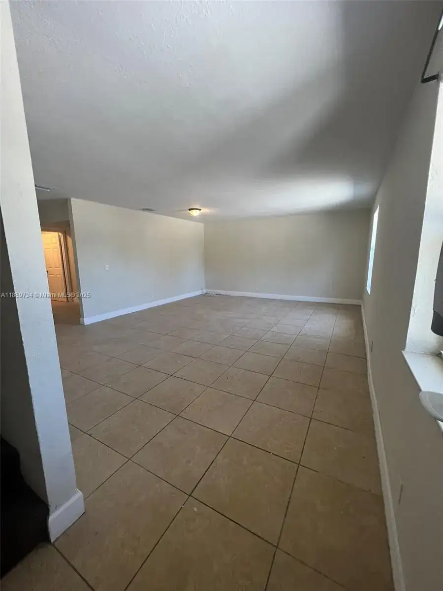 1649 W 28th St # B, Riviera Beach FL 33404 photo 3