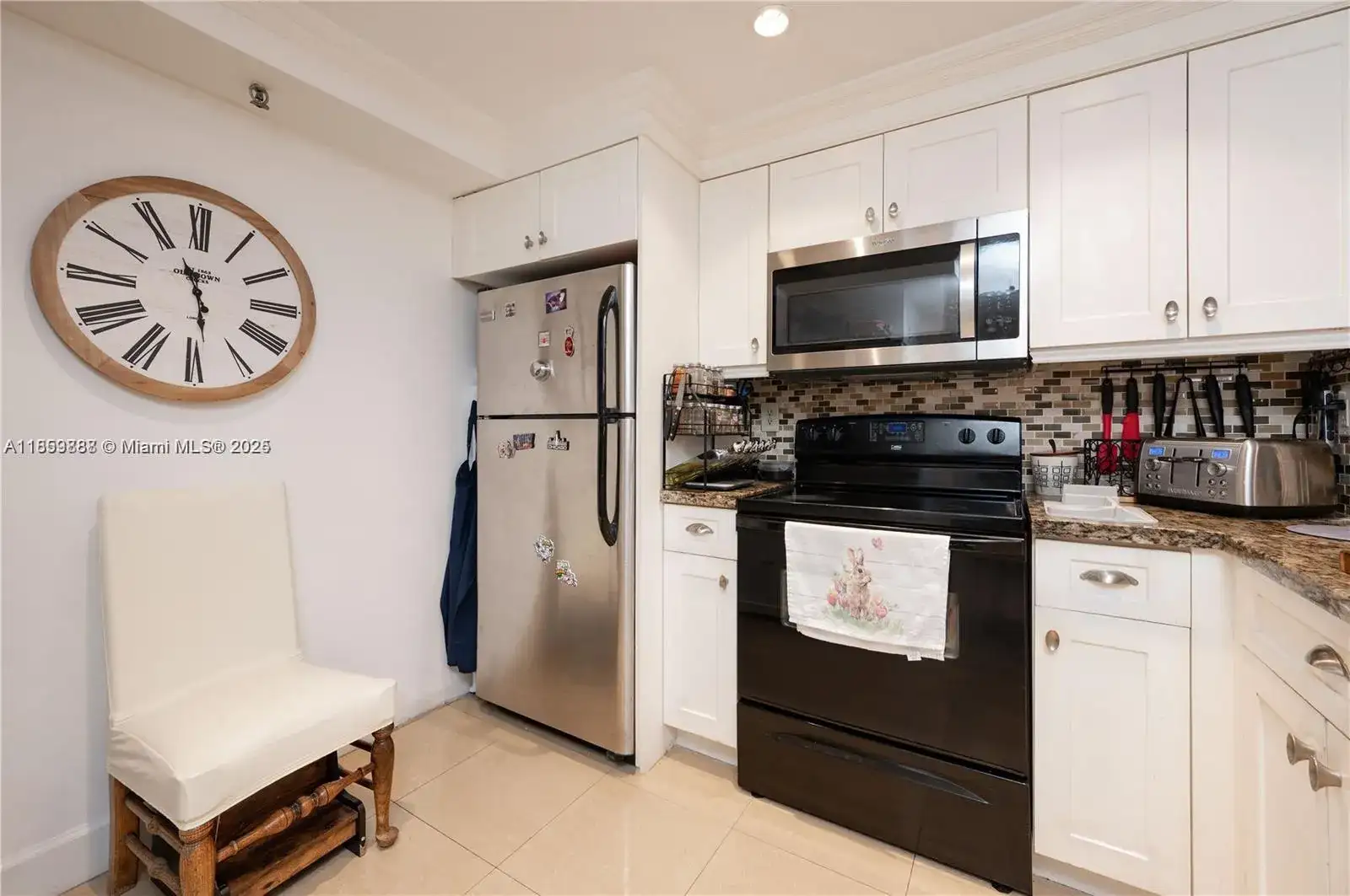 1621 Collins Ave # 302, Miami Beach FL 33139 photo 2