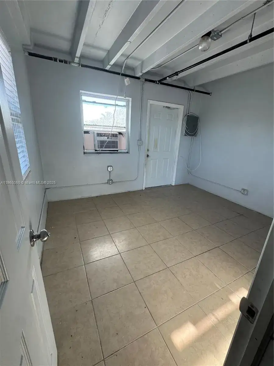 354 Rardin Ave # 12, Pahokee FL 33476 photo 4