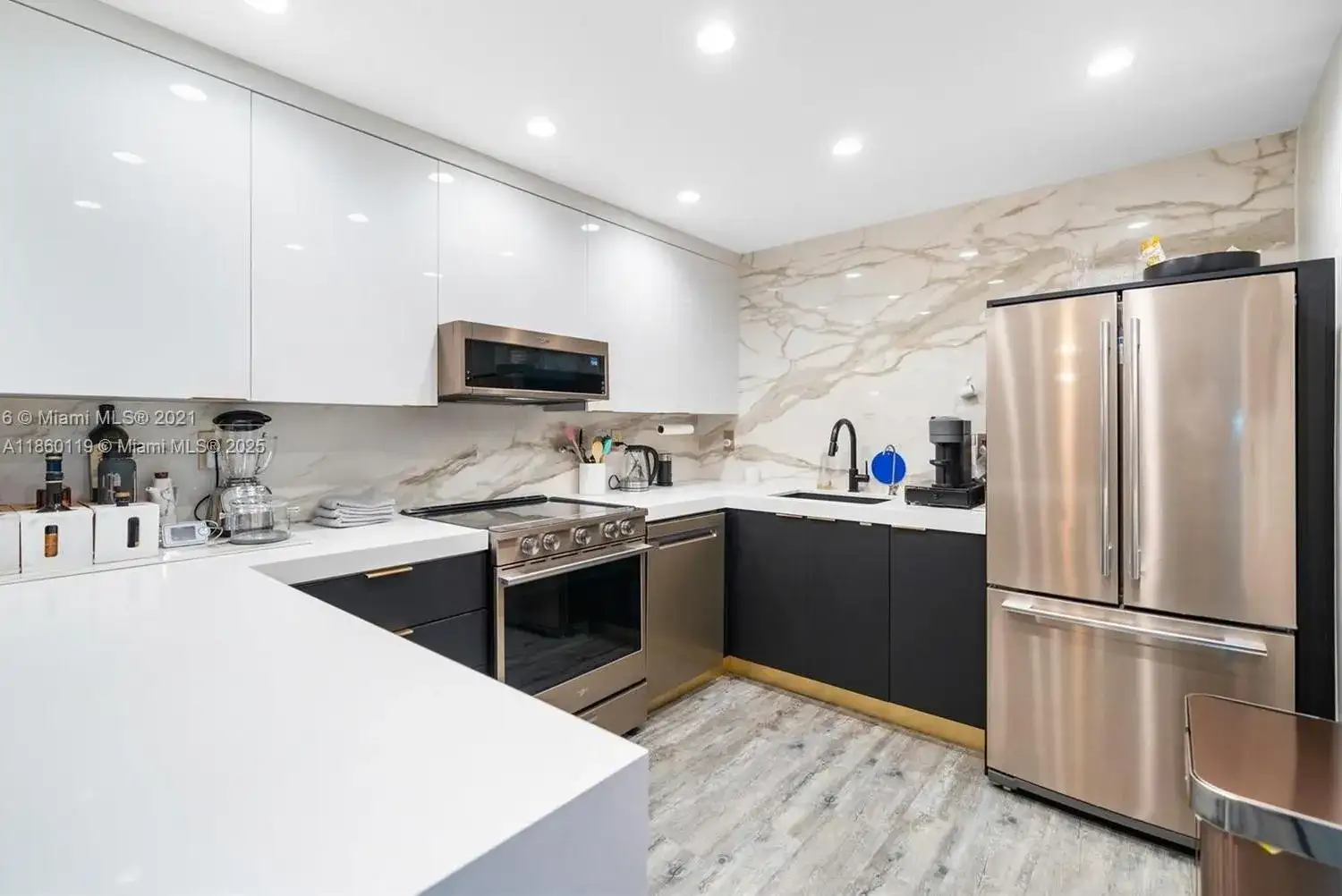 2301 Collins Ave # 306, Miami Beach FL 33139 photo 2