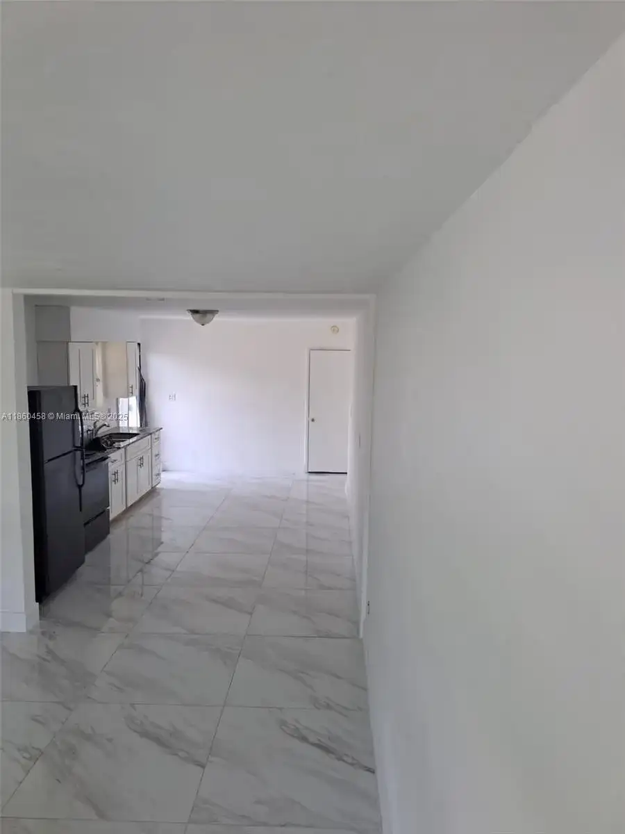 4265 SW 51st St, Dania Beach FL 33314 photo 3
