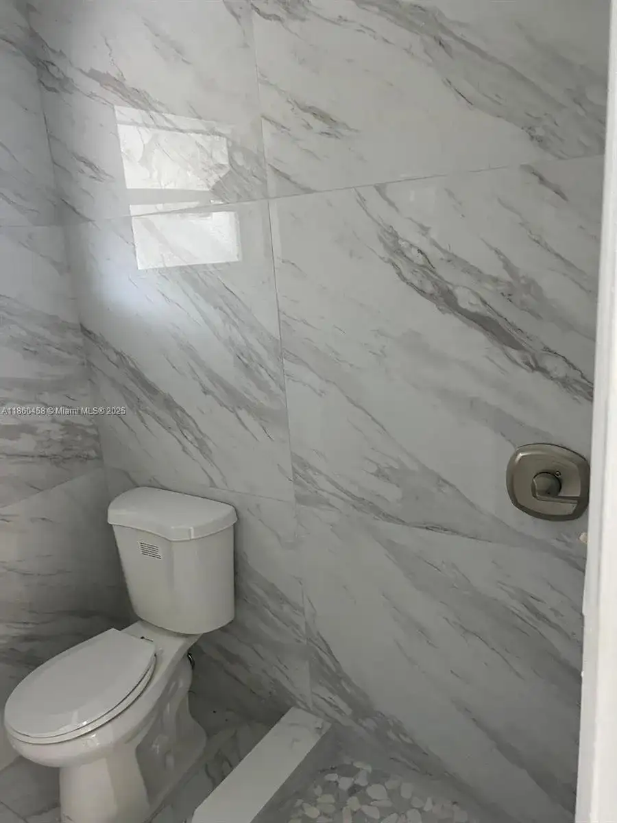 4265 SW 51st St, Dania Beach FL 33314 photo 4