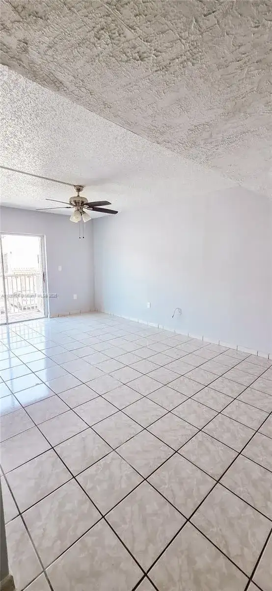 1100 SW 104th Ct # 206, Miami FL 33174 photo 3