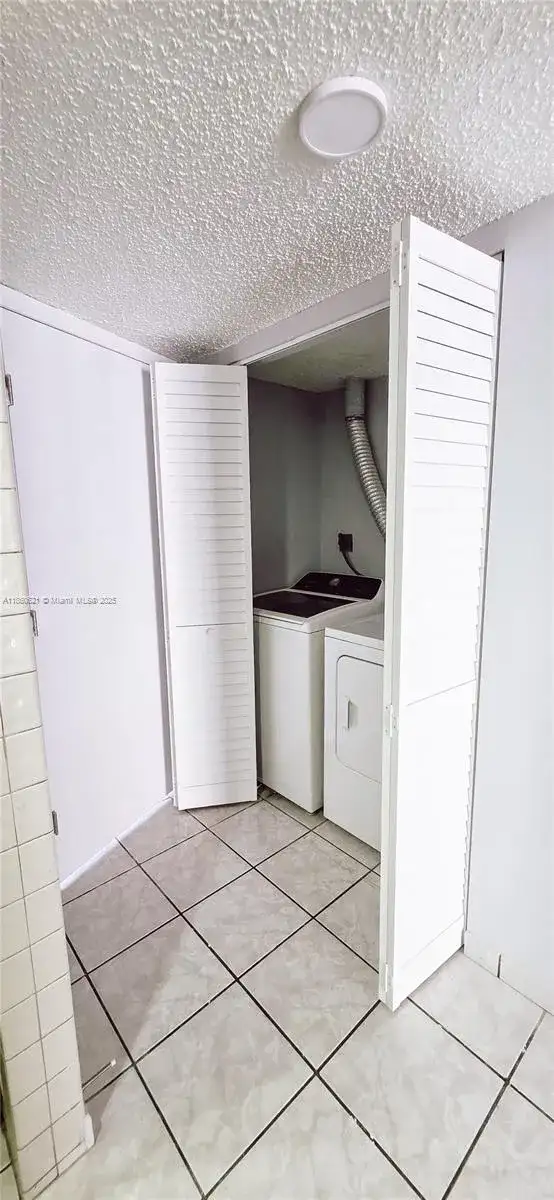 1100 SW 104th Ct # 206, Miami FL 33174 photo 5
