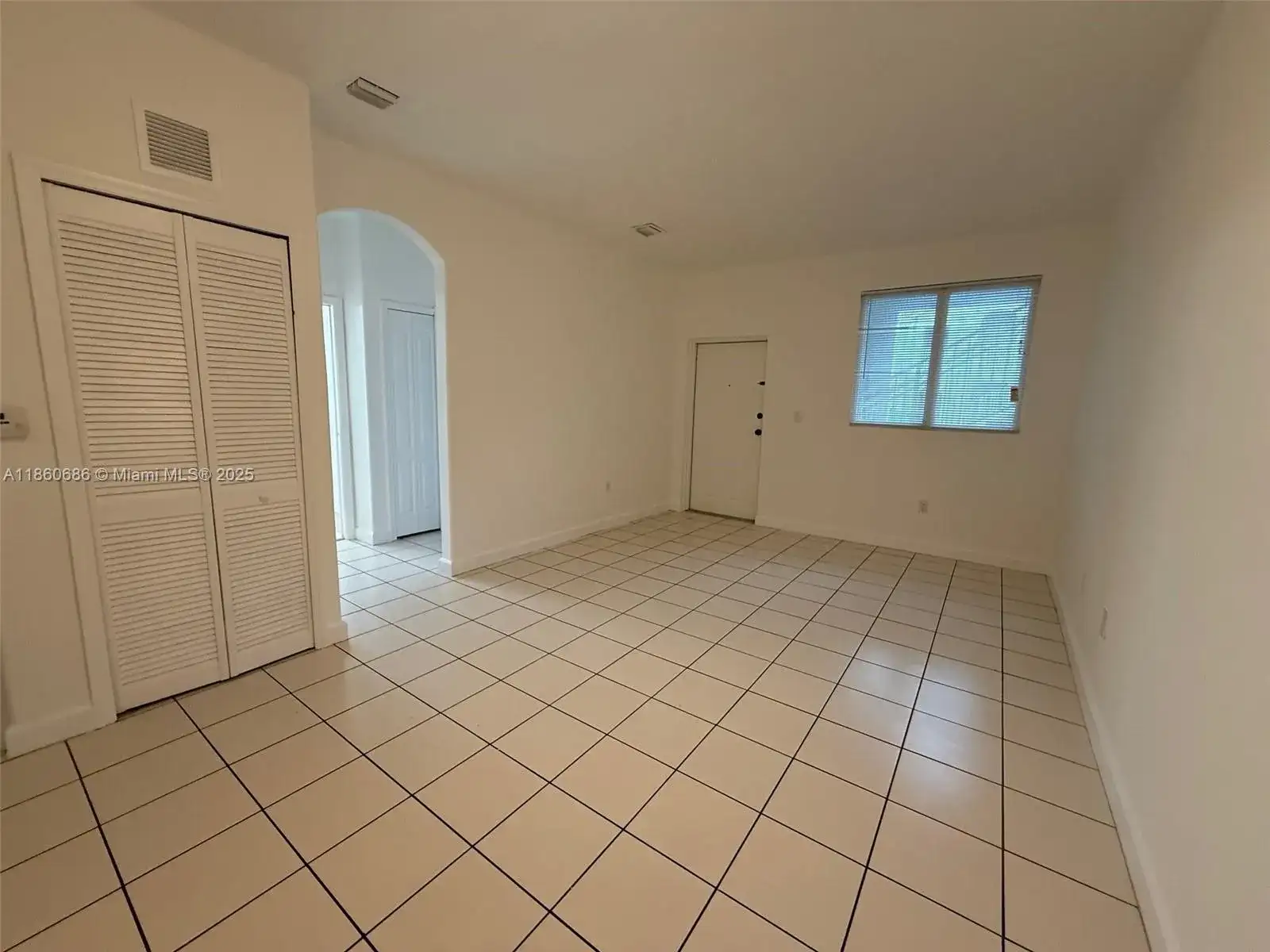 1663 SE 27th Dr # 105, Homestead FL 33035 photo 4