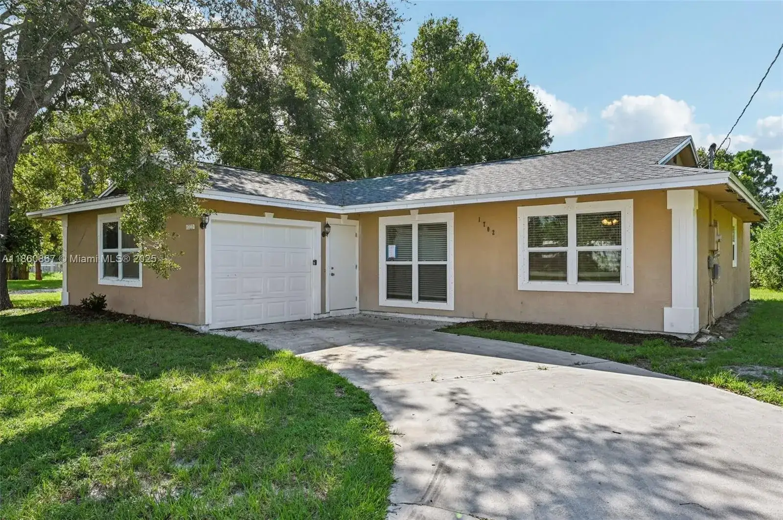 1702 SW Boeing St, Port St. Lucie FL 34953 photo 2