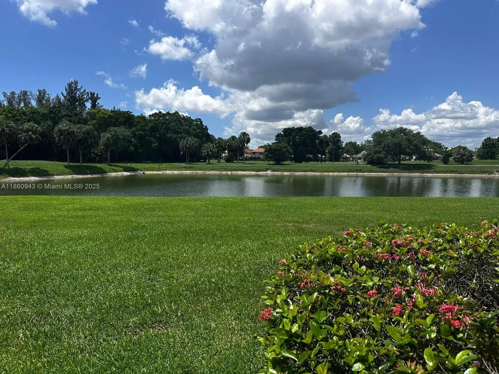 3310 N Pinewalk Dr N # 1814, Margate FL 33063 photo 3