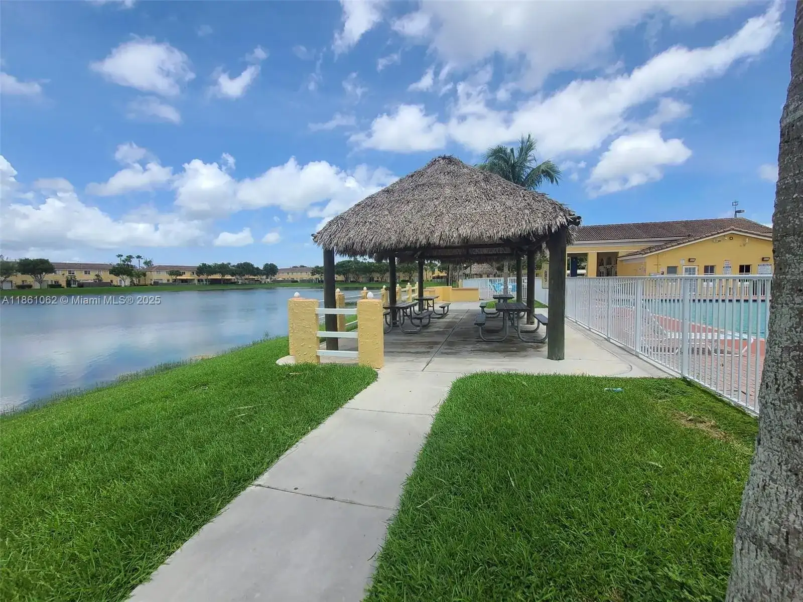 2460 SE 16th Ter # 204, Homestead FL 33035 photo 5