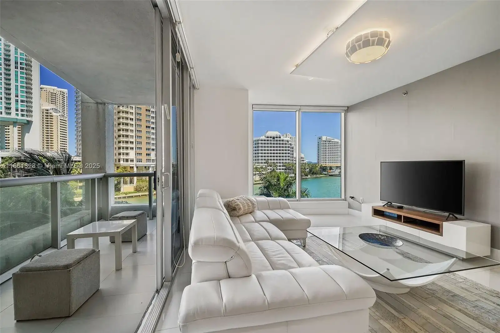 495 Brickell Ave # 402, Miami FL 33131 photo 3