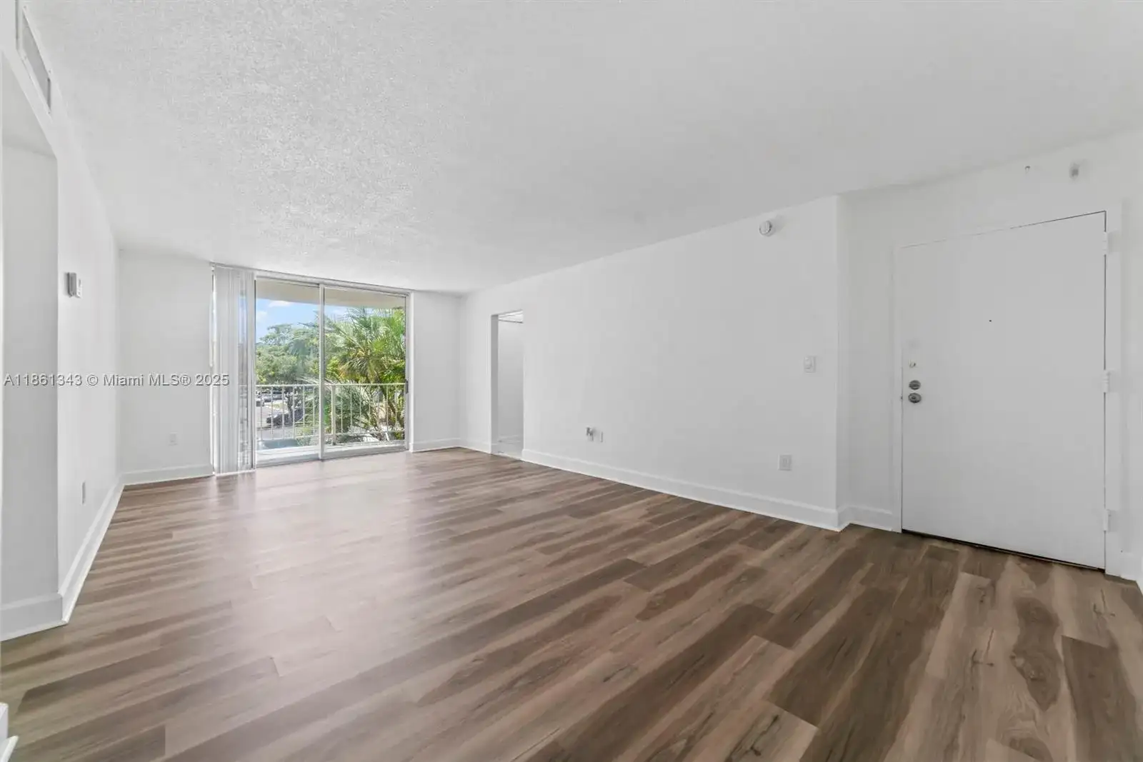 498 NW 165th St Rd # 201, Miami FL 33169 photo 2