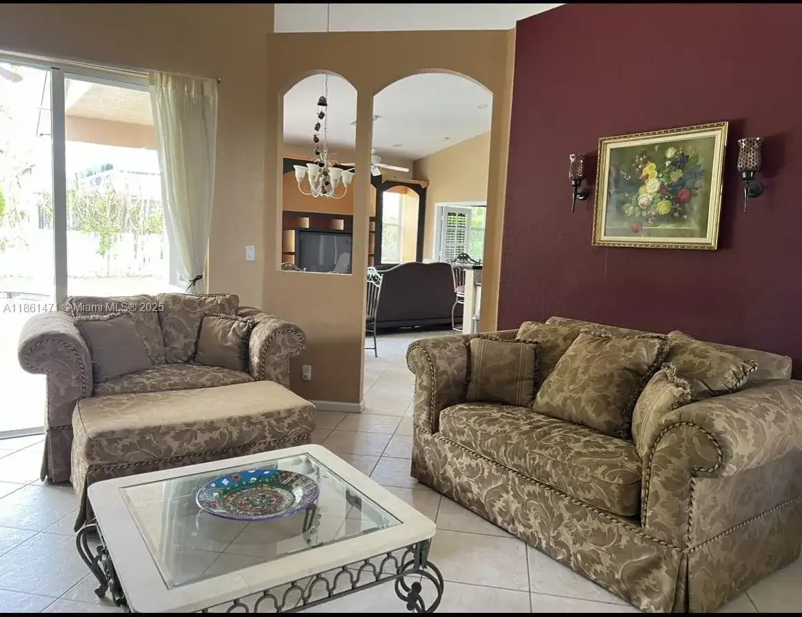 11257 NW 51st St, Coral Springs FL 33076 photo 2