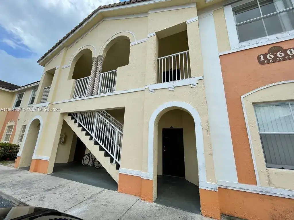 1660 SE 29th St # 200, Homestead FL 33035 photo 2