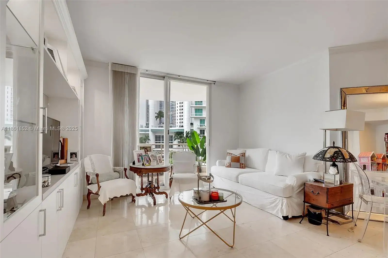 888 Brickell Key Dr # 500, Miami FL 33131 photo 2