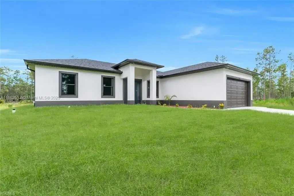 1316 Broadway Ave, Lehigh Acres FL 33972 photo 3