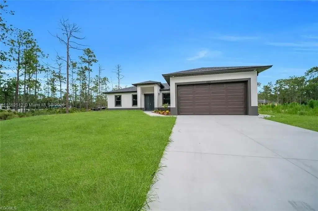 1316 Broadway Ave, Lehigh Acres FL 33972 photo 4