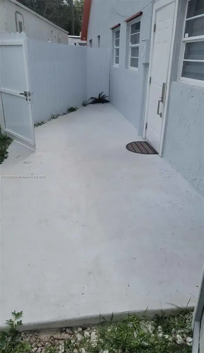 18490 SW 295th Ter, Homestead FL 33030 photo 2