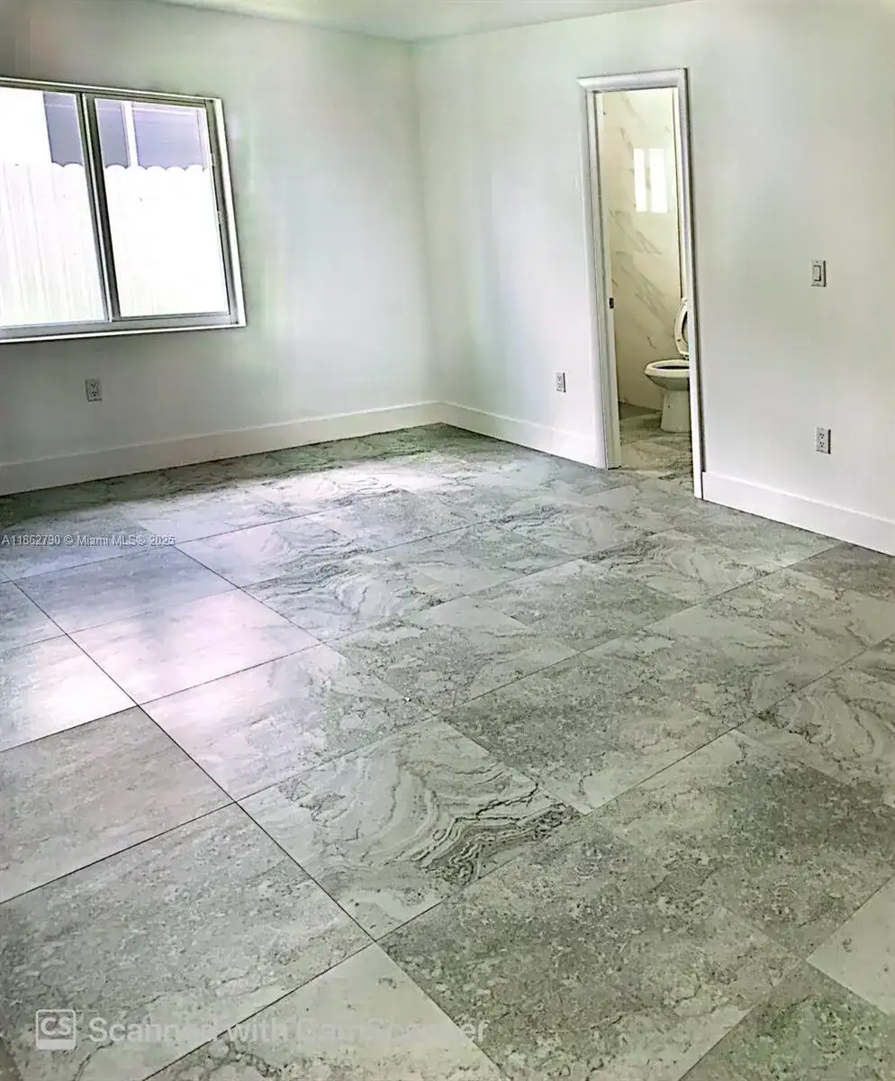 21870 SW 118th Ave # 2, Miami FL 33170 photo 4