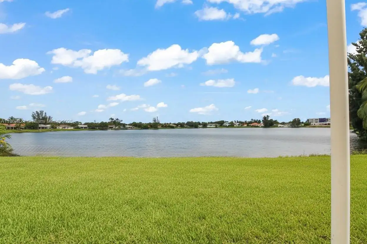 4399 SW 89th Ave, Miami FL 33165 photo 4