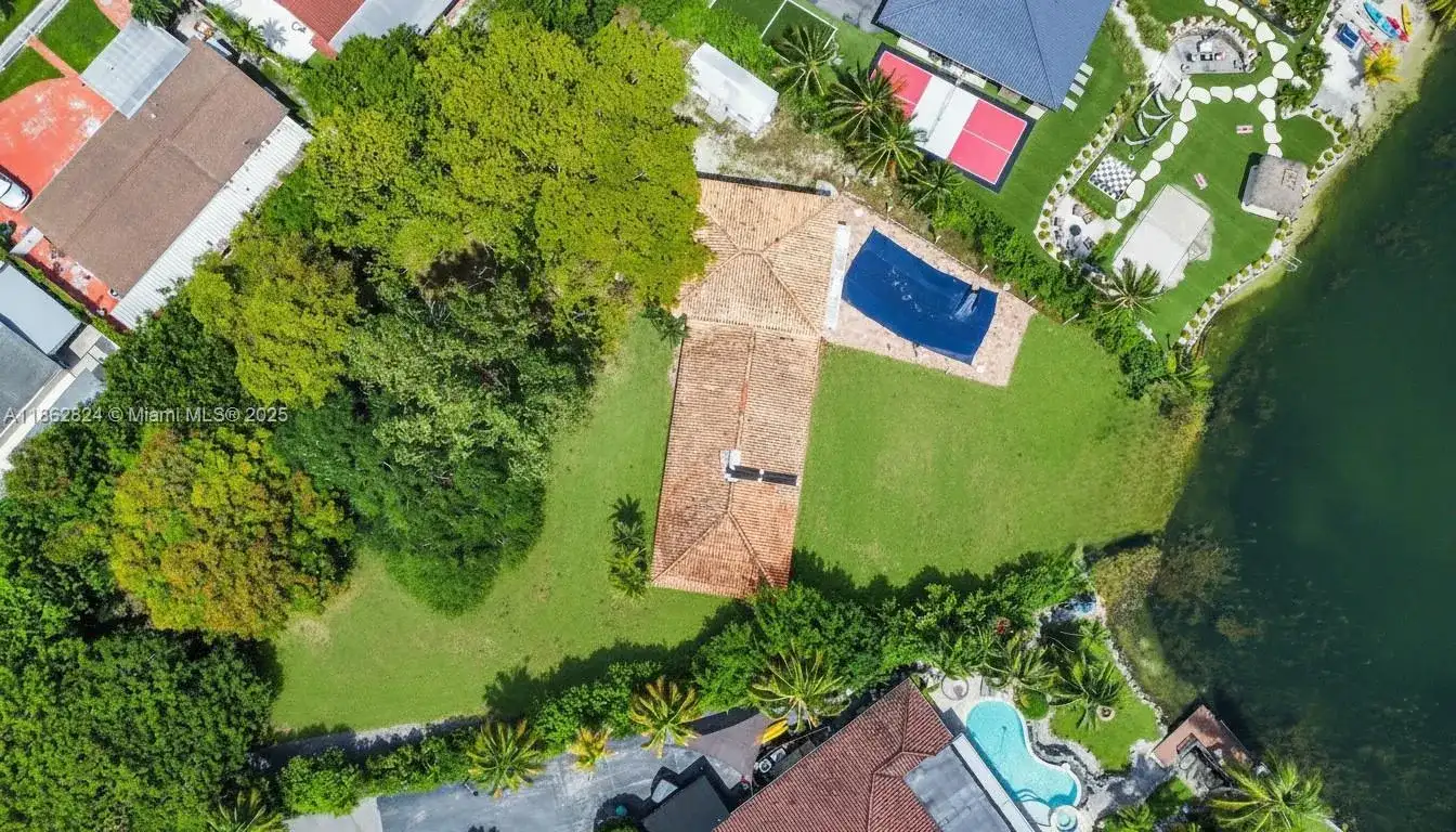 4399 SW 89th Ave, Miami FL 33165 photo 5