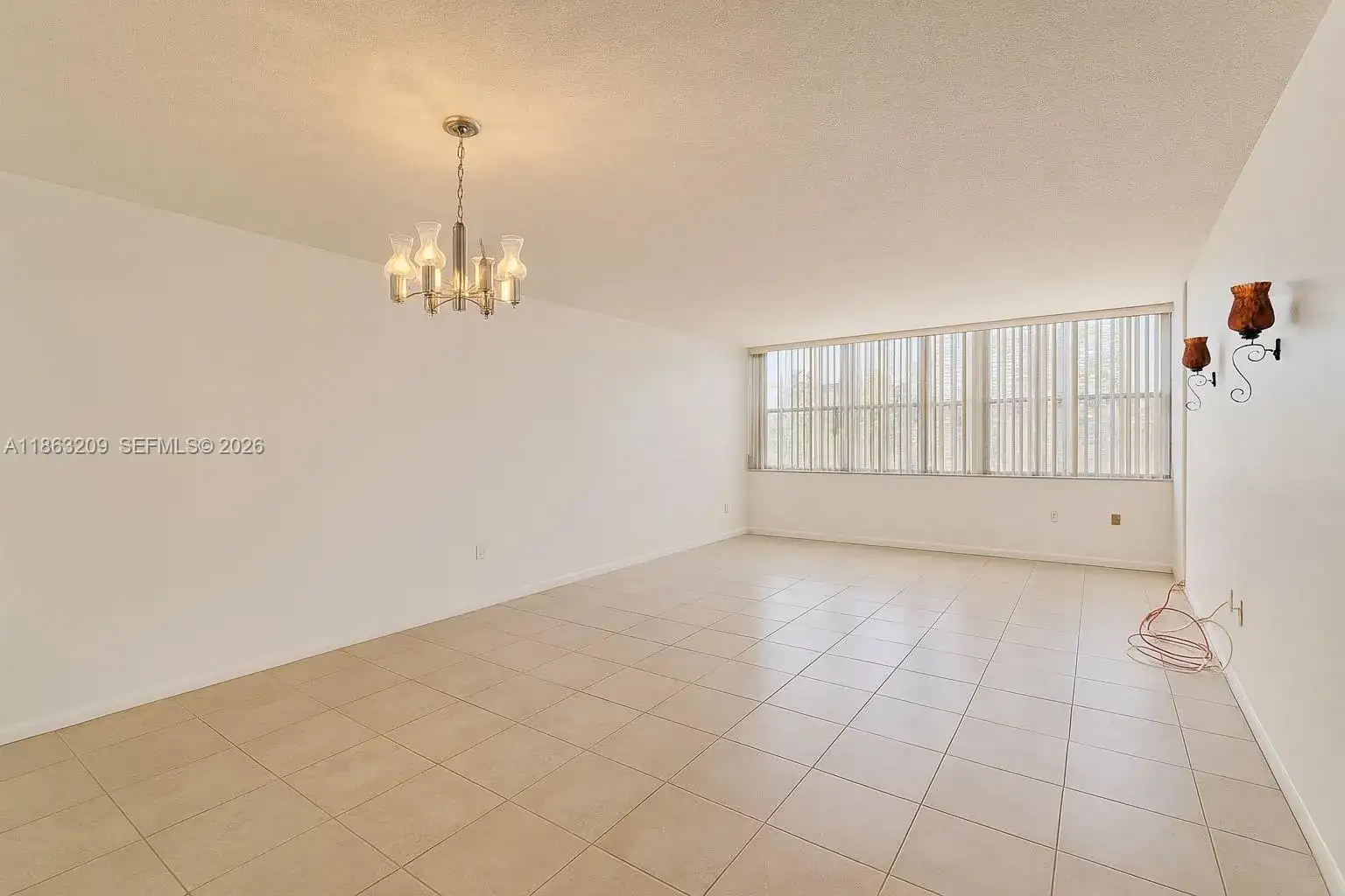 1300 NE Miami Gardens Dr # 219E, Miami FL 33179 photo 2