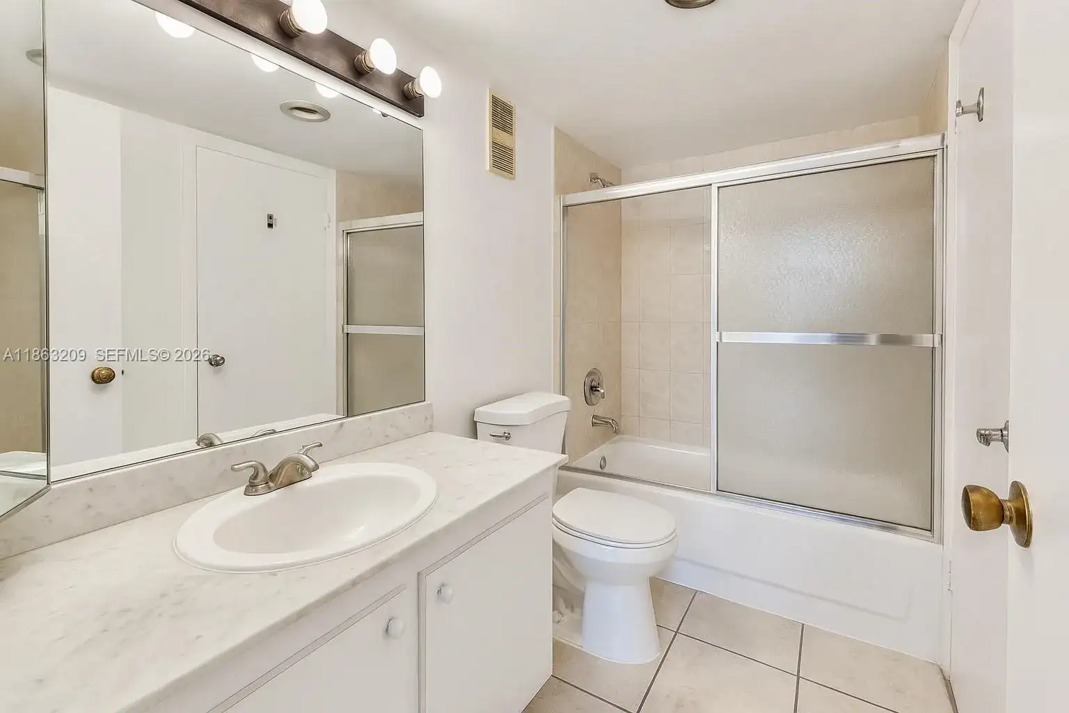 1300 NE Miami Gardens Dr # 219E, Miami FL 33179 photo 5