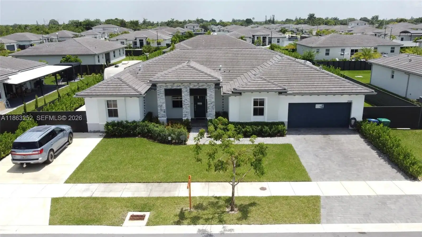 29081 SW 168th Ct, Homestead FL 33030 photo 2