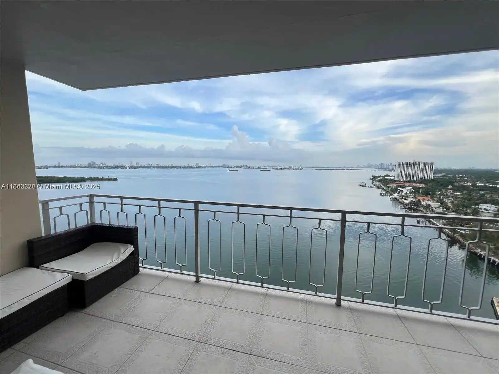 11111 Biscayne Blvd # 20E, Miami FL 33181 photo 2