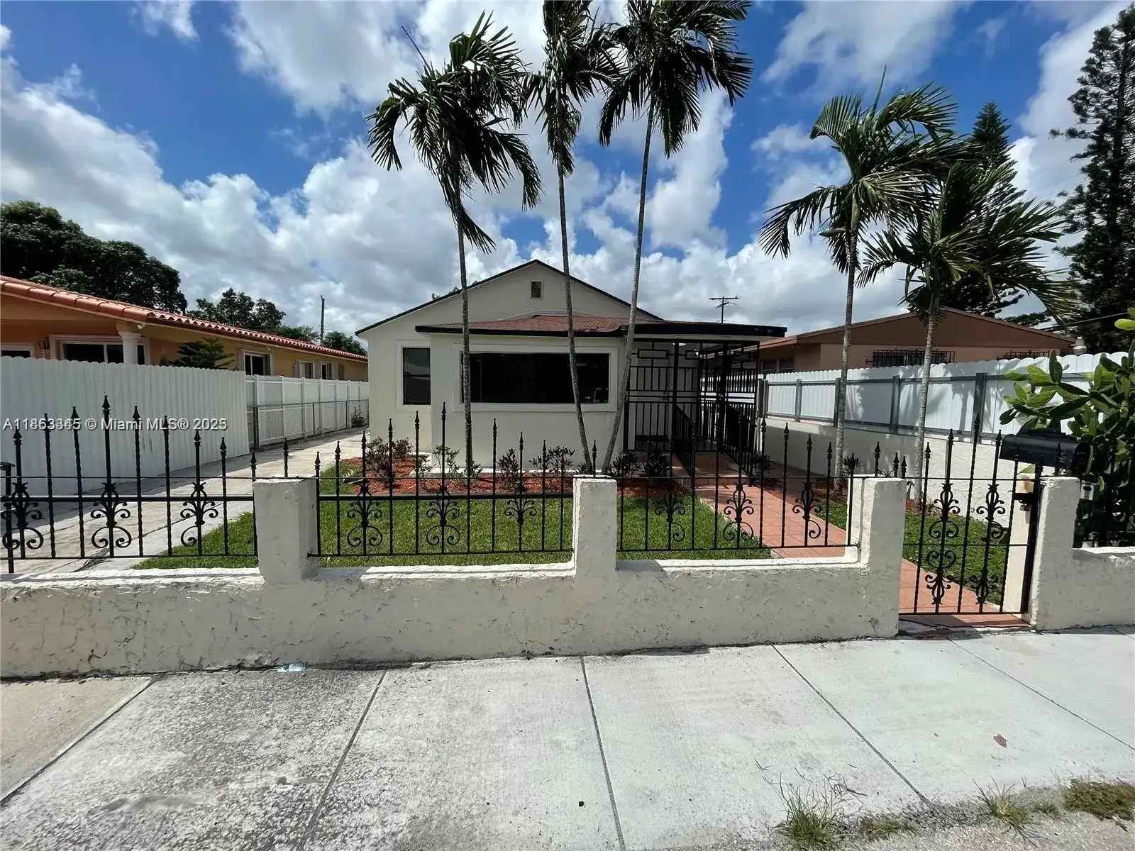 508 E 40th St, Hialeah FL 33013 photo 3