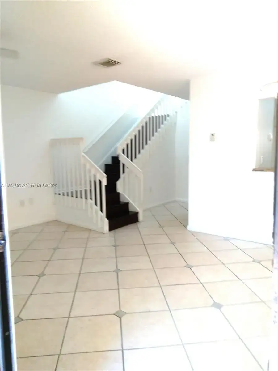 1532 Gabriel St, Hollywood FL 33020 photo 5