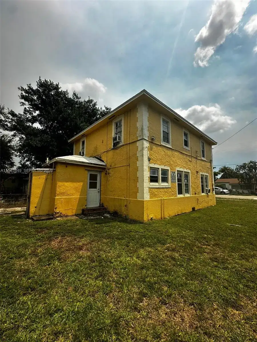 1925 NW 56th St, Miami FL 33142 photo 2
