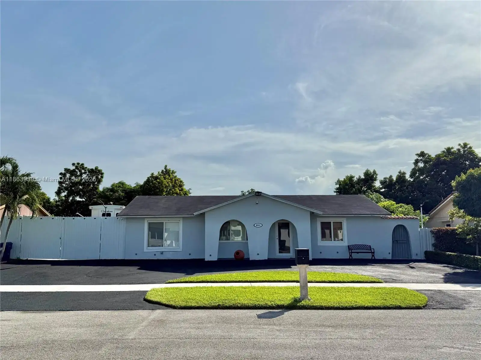 6553 SW 148th Pl, Miami FL 33193 photo 2