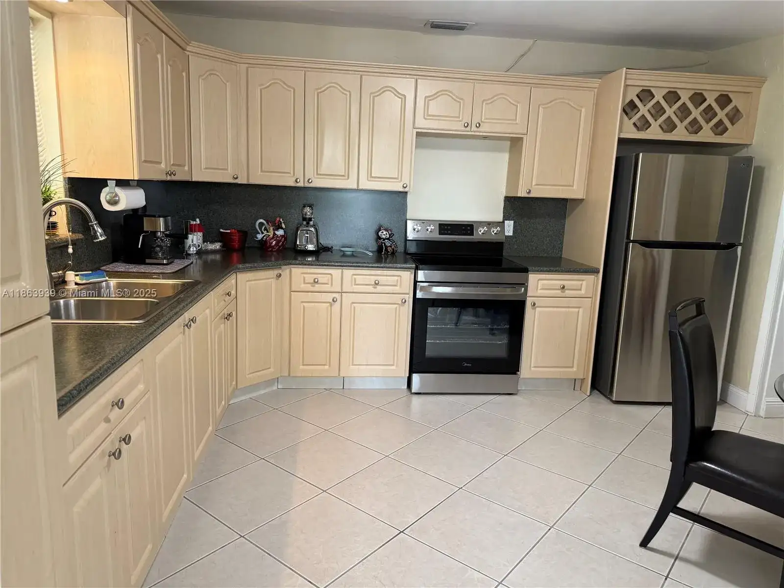 6553 SW 148th Pl, Miami FL 33193 photo 4