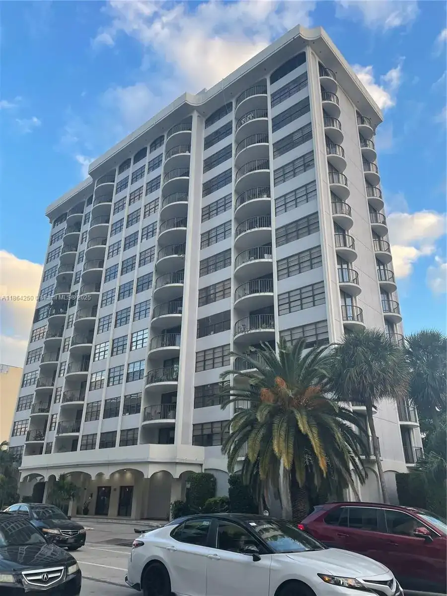 66 Valencia Ave, Coral Gables FL 33134 photo 3
