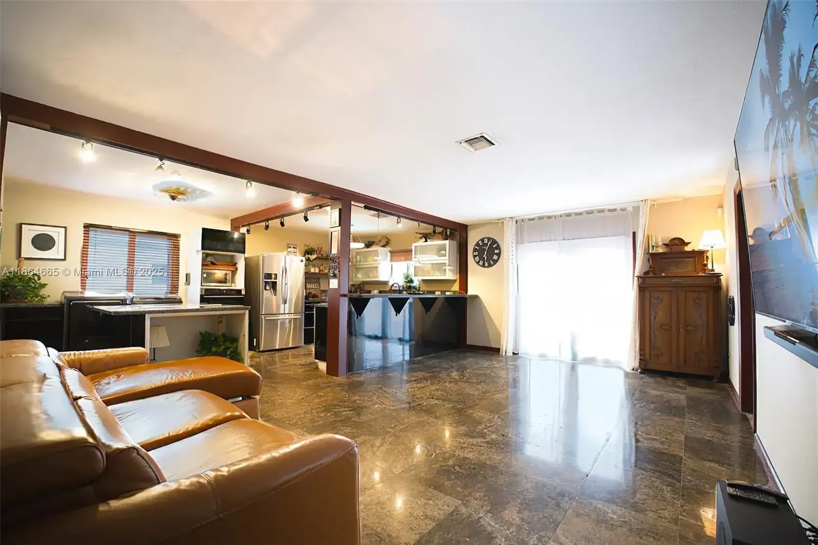 1923 Dewey St, Hollywood FL 33020 photo 4