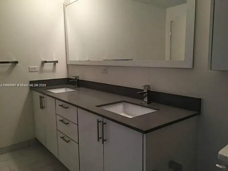 999 SW 1st Ave # 1809, Miami FL 33130 photo 2