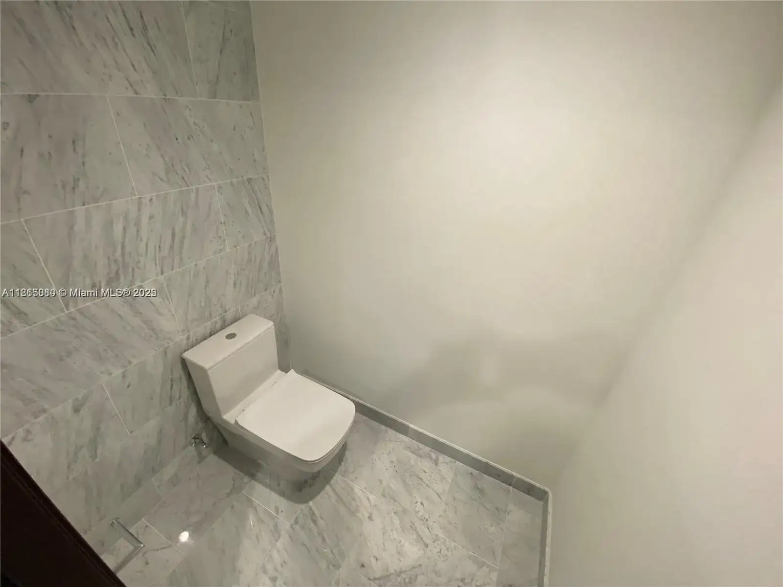 1000 Brickell Plz # 3010, Miami FL 33131 photo 4